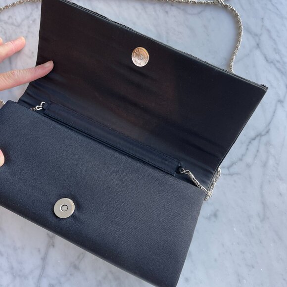 Black Beaded Geometric Evening Clutch with Elegant Chain Strap - Picture 3 of 6